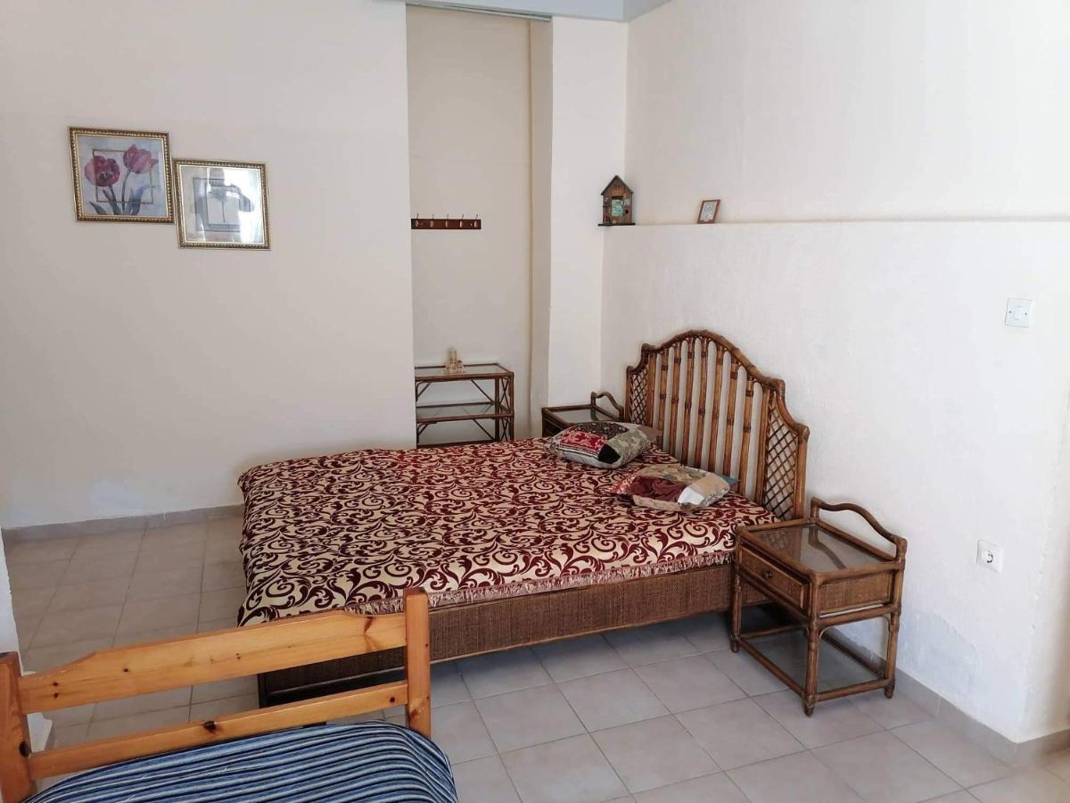 Beautiful Apartment Anais Near The Sea Agia Triada  Exterior photo