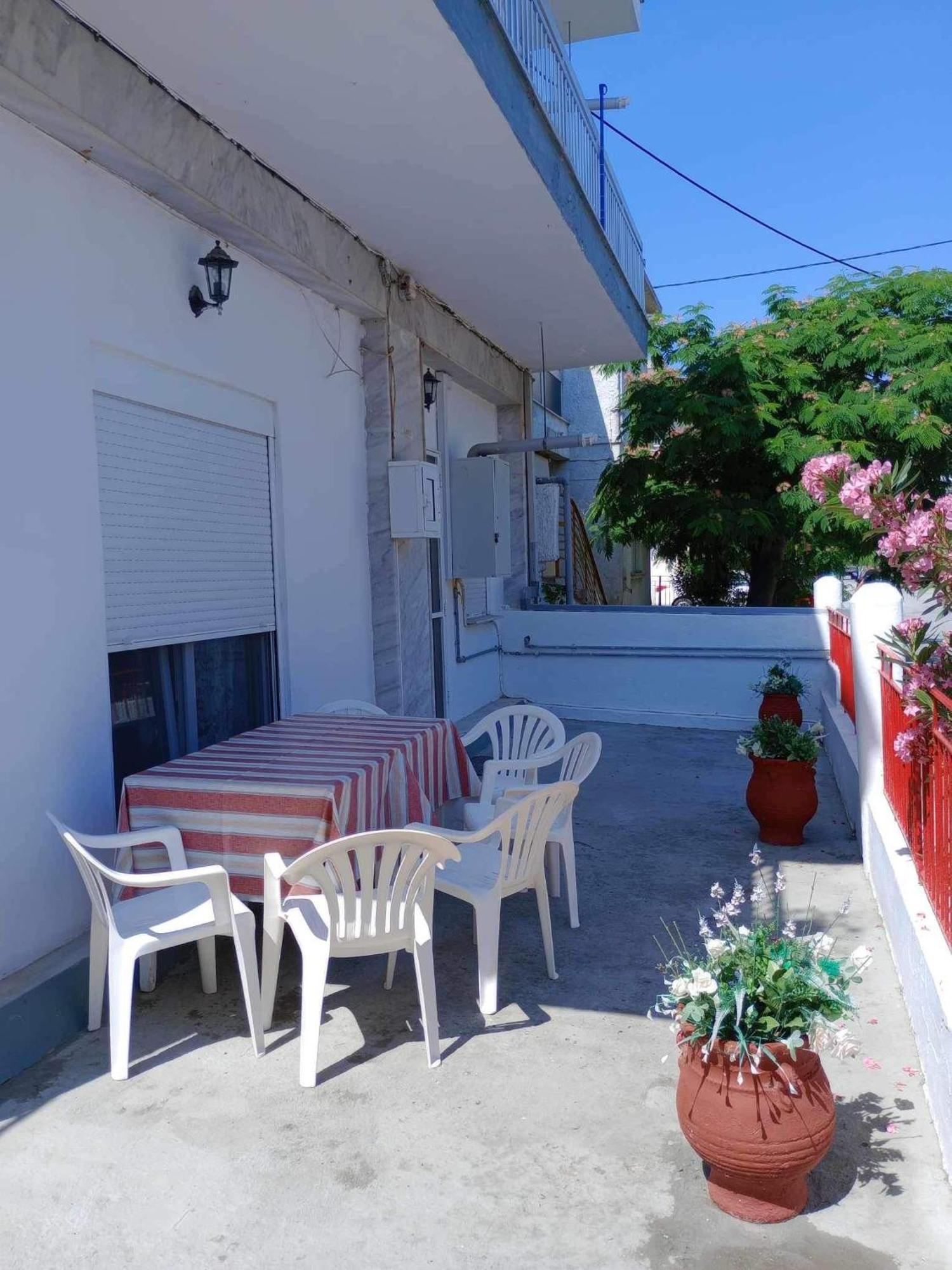 Beautiful Apartment Anais Near The Sea Agia Triada  Exterior photo